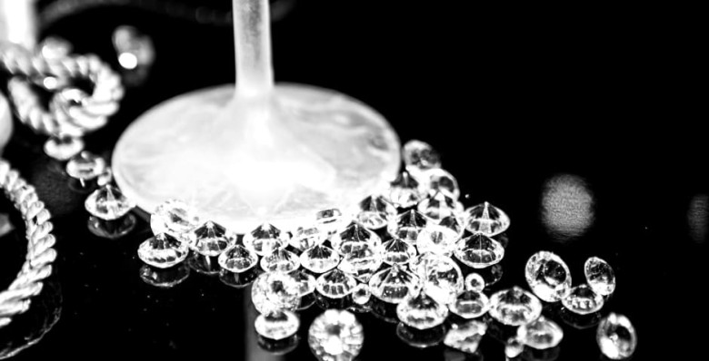 FT: De Beers накопила нераспроданных алмазов на $2 млрд