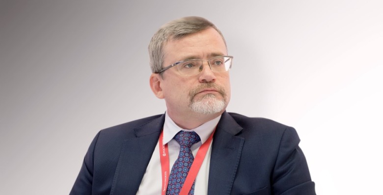 Одинокая бродит гармония