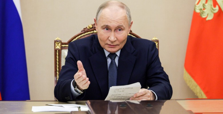 Владимир Путин увеличил период выплаты накопительной пенсии до 22,5 года