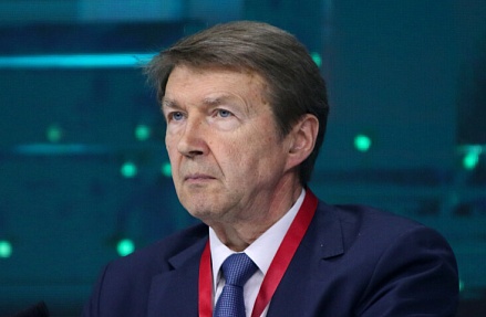 Валентин Макаров: «Даже в недружественных странах ожидается рост продаж нашего софта»