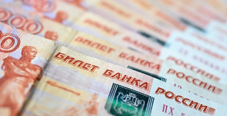 АКРА: зарплаты россиян вырастут по итогам года в среднем на 12%