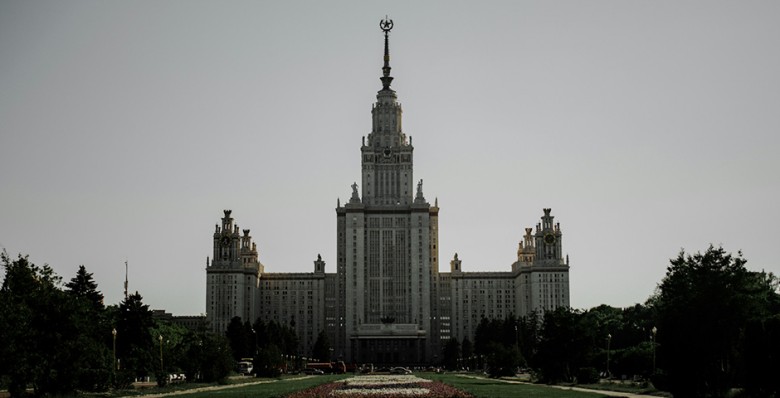 В Совфеде призвали принимать меньше абитуриентов из регионов в столичные вузы