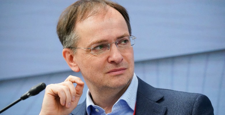 Владимир Мединский сообщил о переносе обмена военнопленными по инициативе Киева