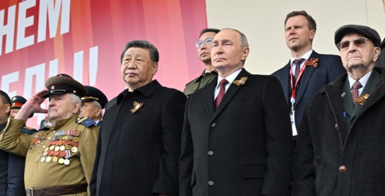 Владимир Путин выступил с речью на параде Победы