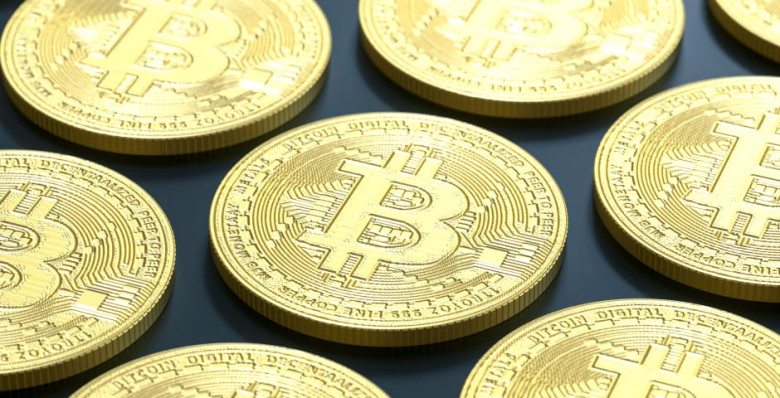 Курс биткоина упал ниже $87 тыс. после отчета главы ФРС
