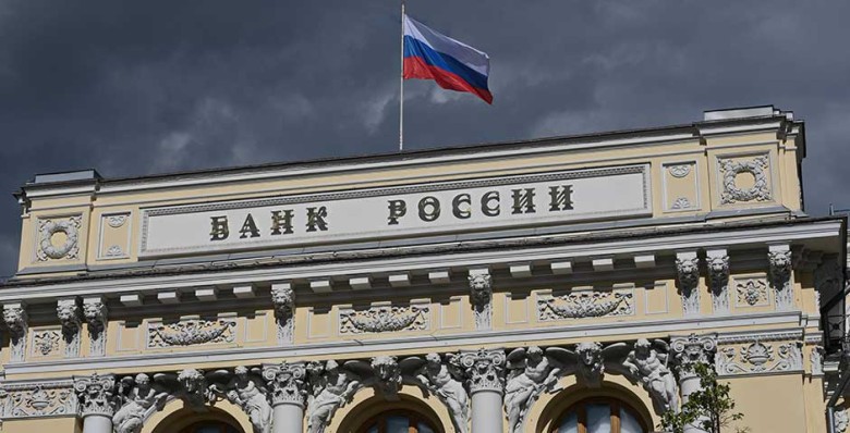 ЦБ не поддержал идею платежного «роуминга» вместо универсального QR-кода