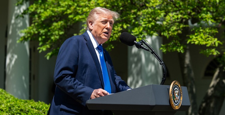 Дональд Трамп высоко оценил объявленное Россией перемирие на День Победы