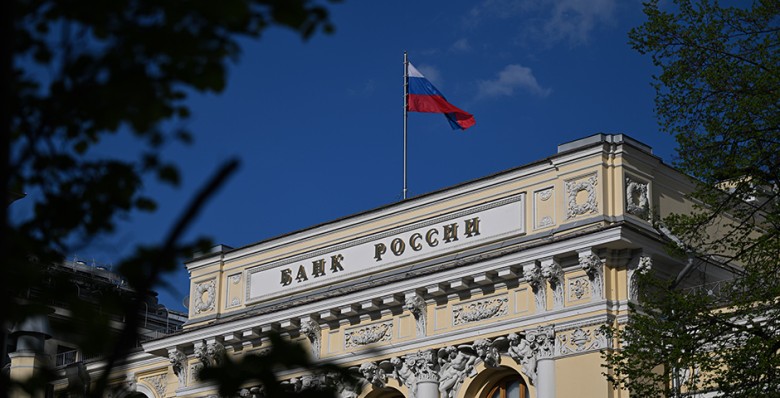 ЦБ заявил, что жесткая денежно-кредитная политика больше всего повлияла на укрепление рубля