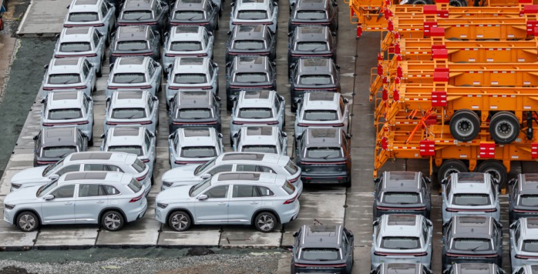 Экспорт легковых автомобилей из Китая в РФ в I полугодии вырос на 35,4%